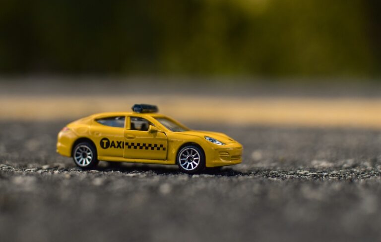 car, taxi, yellow taxi-5189024.jpg